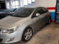 Usata Opel Astra 110 CV (80 kW) 2010 Grigio Berlina