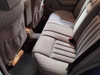 Usata Mercedes E200 1992 Blu Berlina