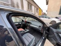 Usata Mercedes C200 Elegance 136 CV (100 kW) 2012 Nero Berlina