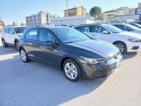 Usata VW Golf VIII Life 110 CV (80 kW) 2023 Grigio Berlina