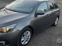 Usata Peugeot 308 120 CV (88 kW) 2019 Grigio Berlina