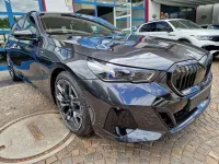 Usata BMW 540 M Sport 303 CV (222 kW) 2025 Sophistograu brillanteffekt Station wagon