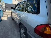 Usata Hyundai Santa Fe 112 CV (82 kW) 2002 Grigio SUV