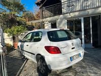 Usata Peugeot 307 109 CV (80 kW) 2006 Bianco Berlina