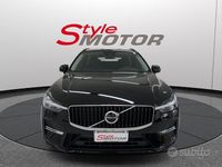 Usata Volvo XC60 Momentum 197 CV (144 kW) 2022 Nero SUV