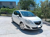 Usata Opel Meriva 95 CV (69 kW) 2011 Bianco Monovolume
