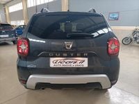 Usata Dacia Duster Prestige 101 CV (74 kW) 2020 Grigio SUV
