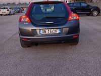 Usata Volvo C30 109 CV (80 kW) 2008 Grigio Utilitaria