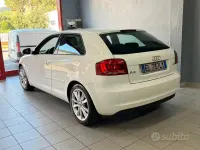 Usata Audi A3 Ambition 105 CV (77 kW) 2012 Bianco Utilitaria