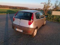 Usata Fiat Punto 60 CV (44 kW) 2005 Argento Utilitaria