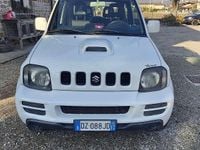 Usata Suzuki Jimny 86 CV (63 kW) 2009 Bianco SUV