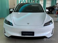 Usata Tesla Model 3 Performance 338 kW (460 CV) 2024 Bianco perla micalizzato Berlina