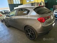Usata Alfa Romeo Giulietta Super 120 CV (88 kW) 2017 Grigio Utilitaria