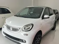Usata Smart ForFour 71 CV (52 kW) 2015 Bianco Utilitaria