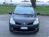 Usata Renault Clio II LE 75 CV (55 kW) 2008 Nero Berlina