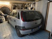 Usata Opel Corsa Sport 75 CV (55 kW) 2003 Argento Berlina