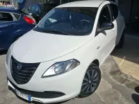 Usata Lancia Ypsilon Gold 95 CV (69 kW) 2015 Bianca Utilitaria