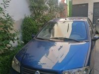 Usata Fiat Punto 69 CV (50 kW) 2003 Blu Berlina