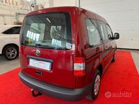 usata VW Caddy 1.9 TDI 4 moction 5 posti con gancio traino