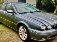 Usata Jaguar X-type Executive 196 CV (144 kW) 2002 Blu Berlina