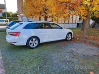 Usata Skoda Superb 140 CV (102 kW) 2015 Bianco Station wagon