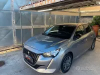 Usata Peugeot 208 Active 102 CV (75 kW) 2021 Grigio Utilitaria