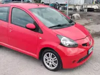 Usata Toyota Aygo Sol 54 CV (39 kW) 2008 Rosso Utilitaria