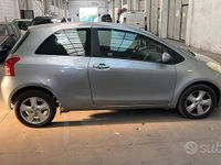 Usata Toyota Yaris 2006 Grigio Berlina