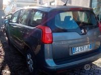 Usata Peugeot 5008 2011 Grigio Monovolume