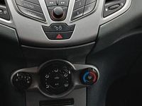 Usata Ford Fiesta 75 CV (55 kW) 2009 Berlina