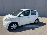 Usata Daihatsu Sirion 69 CV (50 kW) 2009 Bianco Utilitaria