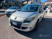 Usata Renault Scénic Luxe 110 CV (80 kW) 2012 Grigio Monovolume