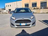 Usata Ford Fiesta 75 CV (55 kW) 2017 Argento Berlina