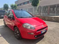 Usata Fiat Punto 84 CV (61 kW) 2012 Bordeaux pastello Utilitaria