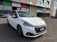 Usata Peugeot 208 75 CV (55 kW) 2017 Bianco Utilitaria
