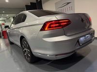 Usata VW Passat Highline 150 CV (110 kW) 2016 Argento Berlina