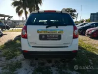 Usata Chevrolet Captiva 184 CV (135 kW) 2011 Bianco SUV