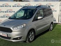 Usata Ford Tourneo Courier Titanium 75 CV (55 kW) 2016 Grigio Monovolume