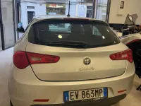 Usata Alfa Romeo Giulietta Exclusive 105 CV (77 kW) 2013 Grigio Utilitaria