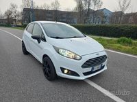 Usata Ford Fiesta Titanium 95 CV (69 kW) 2014 Bianco Berlina