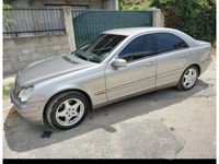 Usata Mercedes C220 Elegance 150 CV (110 kW) 2004 Grigio