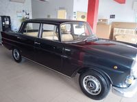 Usata Mercedes 200 105 CV (77 kW) 1966 Nero Berlina