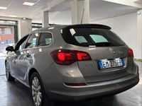 Usata Opel Astra Cosmo 125 CV (91 kW) 2012 Grigio Berlina