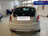 Usata Lancia Ypsilon 69 CV (50 kW) 2017 Grigio Utilitaria