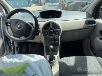 Usata Renault Modus 75 CV (55 kW) 2005 Grigio Monovolume