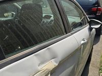 Usata Ford Fiesta 96 CV (70 kW) 2009 Bianco Utilitaria