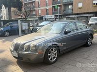 Usata Jaguar S-Type Classic 207 CV (152 kW) 2004 Grigio Berlina