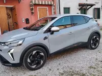 Usata Renault Captur Techno 101 CV (74 kW) 2025 Grigio SUV