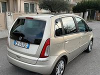 Usata Lancia Musa 77 CV (56 kW) 2012 Grigio Monovolume