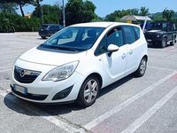 Usata Opel Meriva 75 CV (55 kW) 2011 Bianco Monovolume